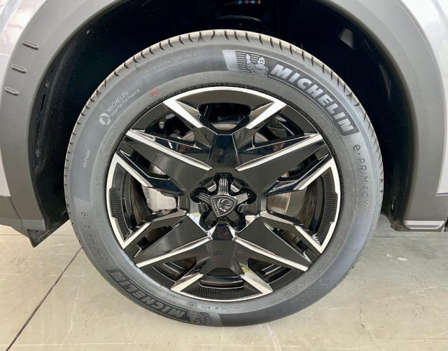PEUGEOT 5008 usata, con Fari LED