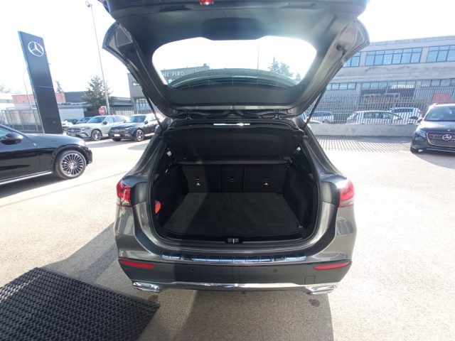 MERCEDES-BENZ GLA 200 usata, con Chiusura centralizzata