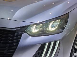 PEUGEOT 208 usata, con Airbag laterali