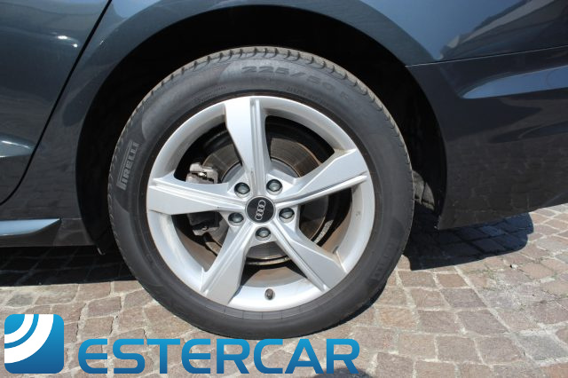 AUDI A4 usata, con Autoradio digitale