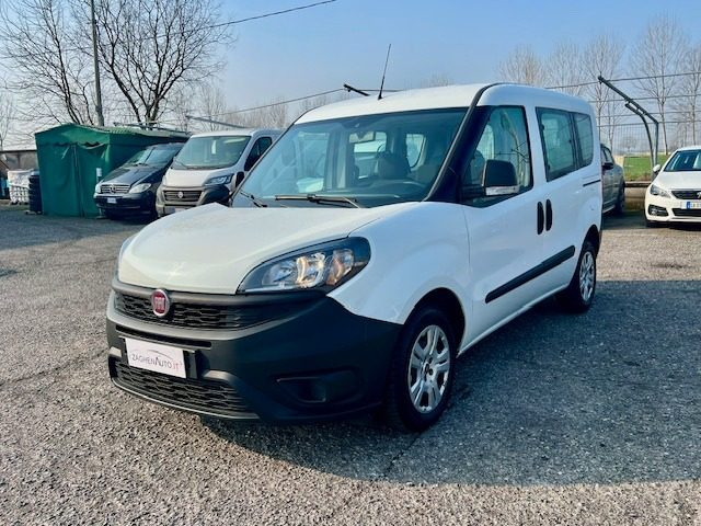 FIAT Doblo usata, con Airbag