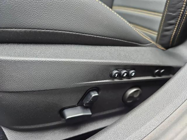 ALFA ROMEO Giulia usata, con Regolazione elettrica sedili