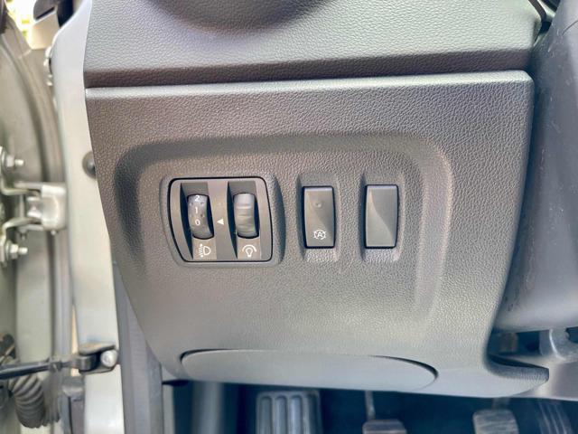 RENAULT Captur usata, con Autoradio digitale
