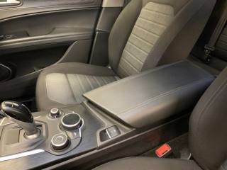 ALFA ROMEO Stelvio usata, con Leve al volante