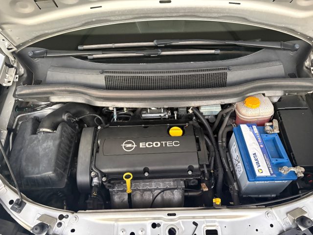 OPEL Zafira usata, con MP3