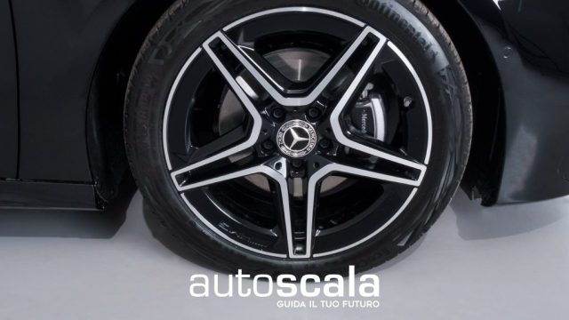 MERCEDES-BENZ A 200 usata, con Chiusura centralizzata