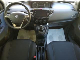 LANCIA Ypsilon usata, con Fendinebbia