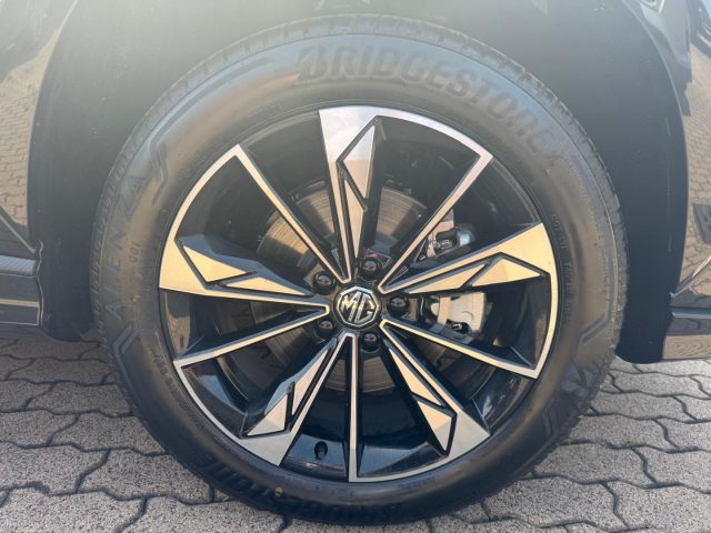 MG HS usata, con Sistema di navigazione