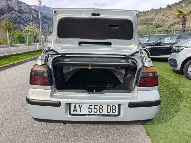 VOLKSWAGEN Golf Cabriolet usata 15