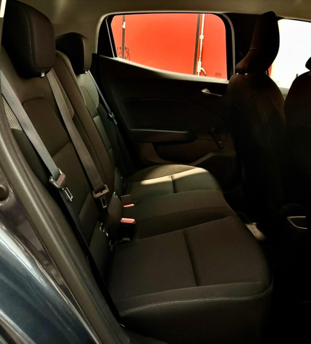 RENAULT Clio usata, con Park Distance Control