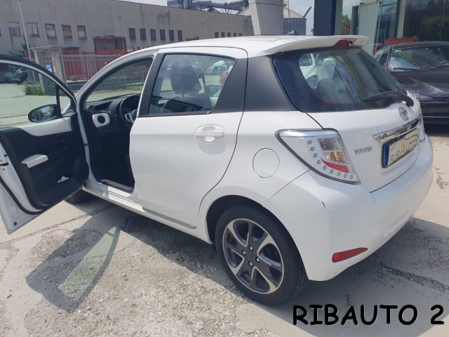 TOYOTA Yaris usata, con Servosterzo