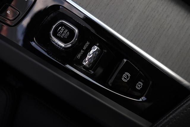 VOLVO V60 usata, con Park Distance Control