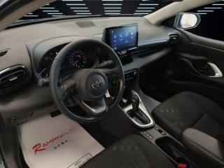 TOYOTA Yaris usata 13