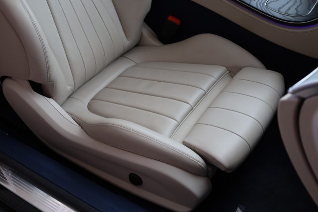 MERCEDES-BENZ E 220 usata 137