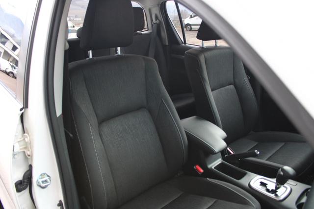 TOYOTA Hilux usata, con Park Distance Control