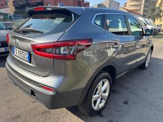 NISSAN Qashqai usata, con Volante in pelle