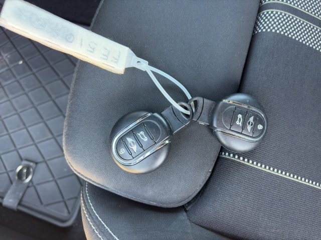 MINI Cooper D usata 24