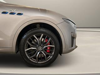 MASERATI Levante usata, con Sensori di parcheggio anteriori