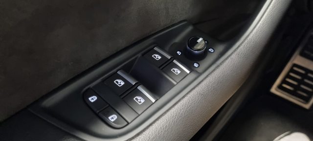 AUDI Q8 usata 30
