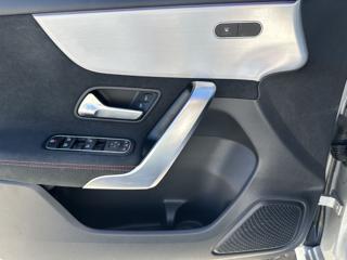 MERCEDES-BENZ A 180 usata, con Climatizzatore