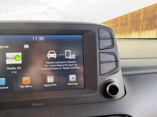 HYUNDAI Kona usata, con Autoradio digitale