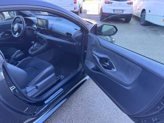 TOYOTA Yaris usata, con Vetri oscurati