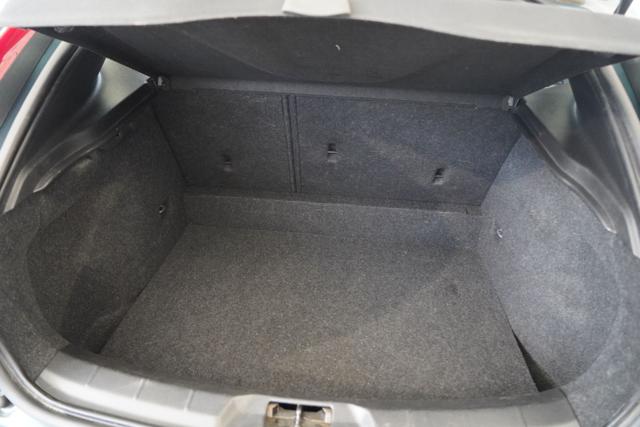 VOLVO V40 usata, con Sedile posteriore sdoppiato