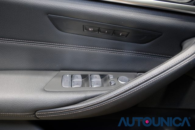 BMW 530 usata, con Sensori di parcheggio anteriori