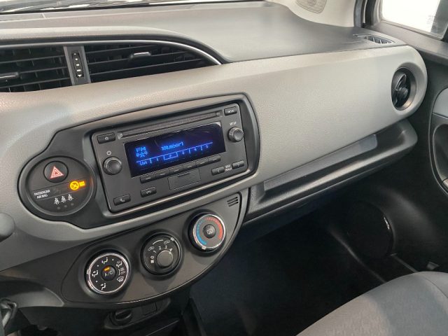TOYOTA Yaris usata, con ESP