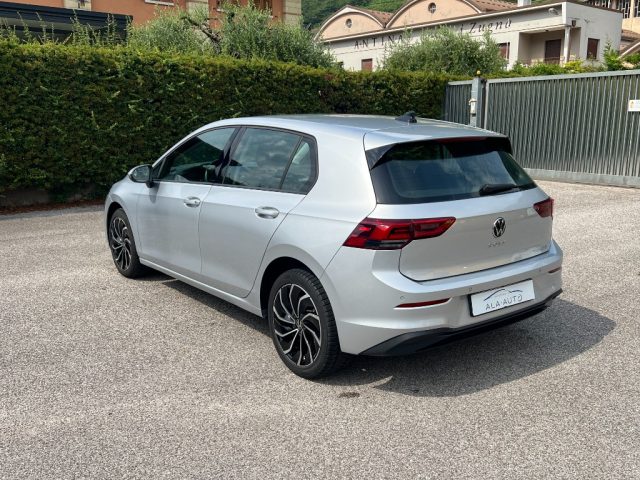 VOLKSWAGEN Golf usata, con Autoradio