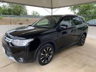 MITSUBISHI Outlander 2.2 DI-D 4WD AUTO GANCIO TRAINO DOPPIO TRENO GOMME