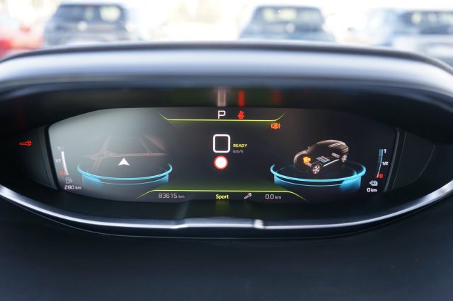 PEUGEOT 3008 usata, con Riconoscimento dei segnali stradali