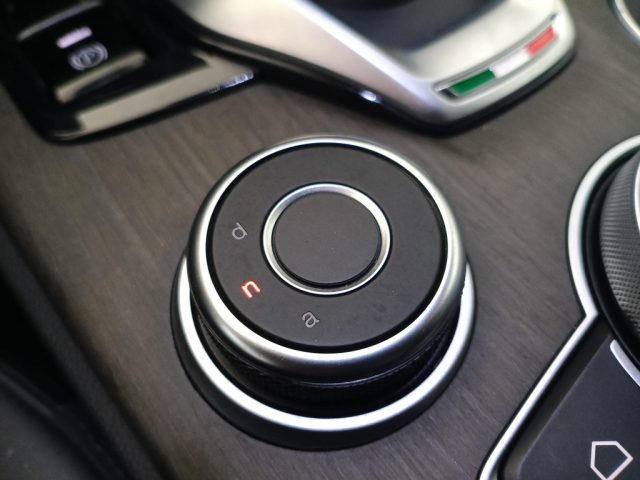 ALFA ROMEO Stelvio usata, con Controllo elettronico della corsia