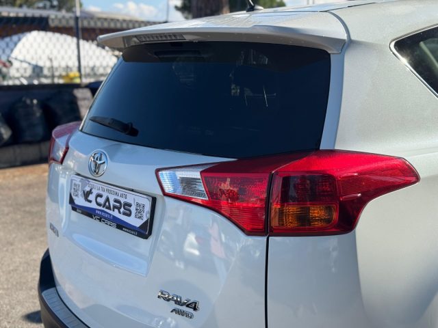TOYOTA RAV 4 usata, con Cerchi in lega