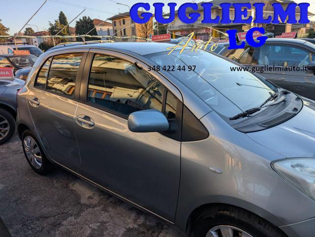 TOYOTA Yaris usata, con Alzacristalli elettrici