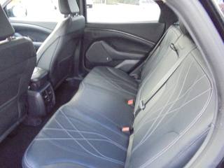 FORD Mustang Mach-E usata, con Specchietti laterali elettrici