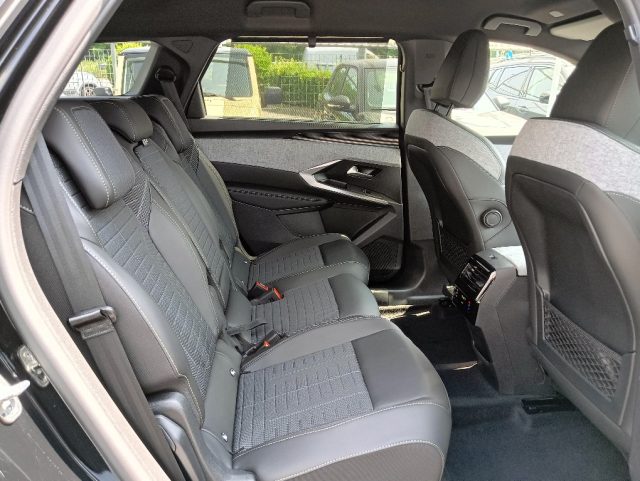 PEUGEOT 5008 usata, con Servosterzo