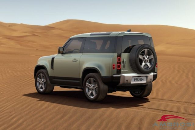 LAND ROVER Defender usata 3