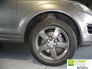 AUDI Q7 usata, con Sensori di parcheggio posteriori