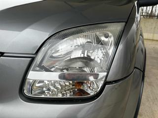 SUZUKI Ignis usata 32