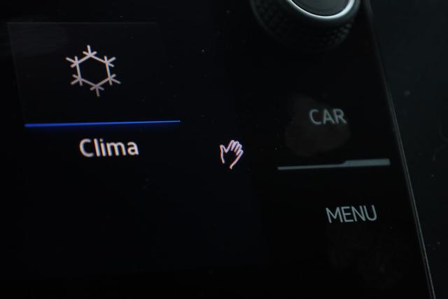 VOLKSWAGEN Tiguan usata, con Bluetooth