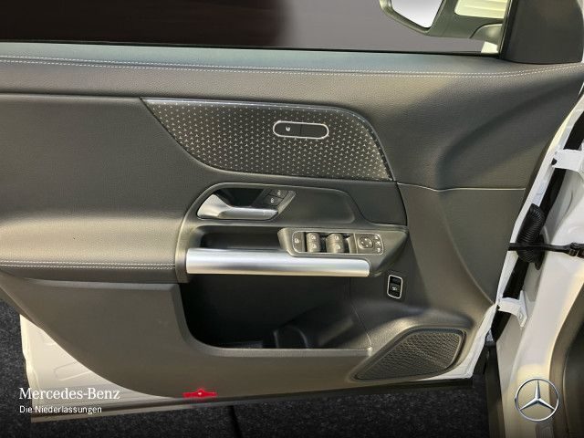MERCEDES-BENZ EQA usata, con Servosterzo