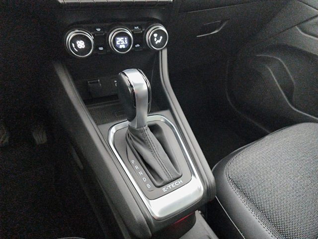 RENAULT Captur usata, con Touch screen