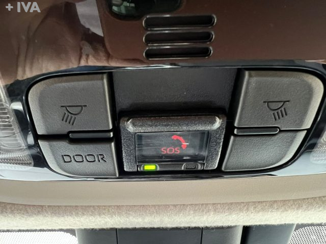 TOYOTA Yaris usata 23