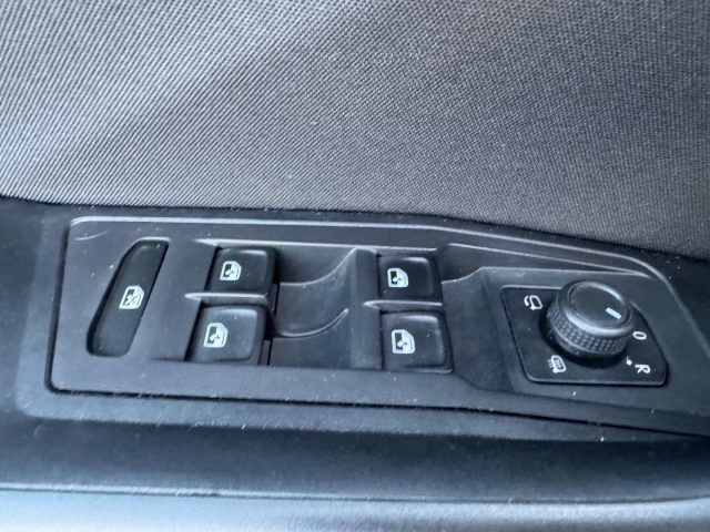 VOLKSWAGEN T-Roc usata, con Servosterzo