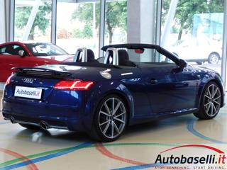 AUDI TT usata, con Park Distance Control