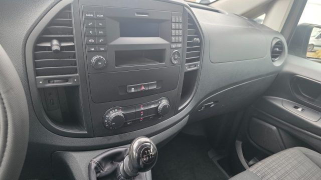 MERCEDES-BENZ Vito usata 12