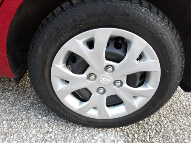 HYUNDAI i10 usata 6