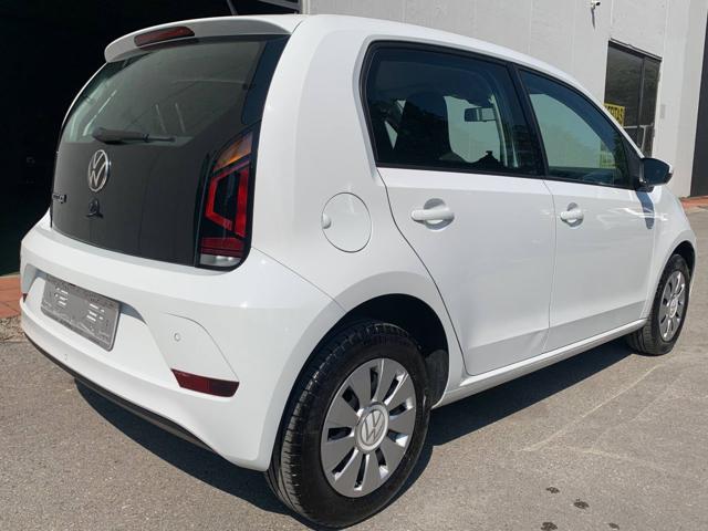 VOLKSWAGEN up! usata, con Autoradio