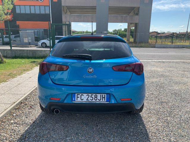 ALFA ROMEO Giulietta usata, con Autoradio